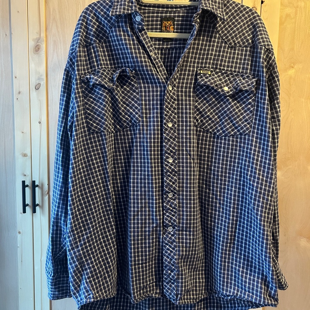Blue Flannel Plaid Button-Up Shirt